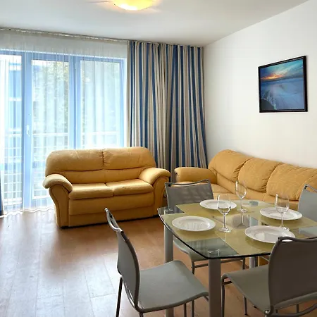 Excelsior Apartment *